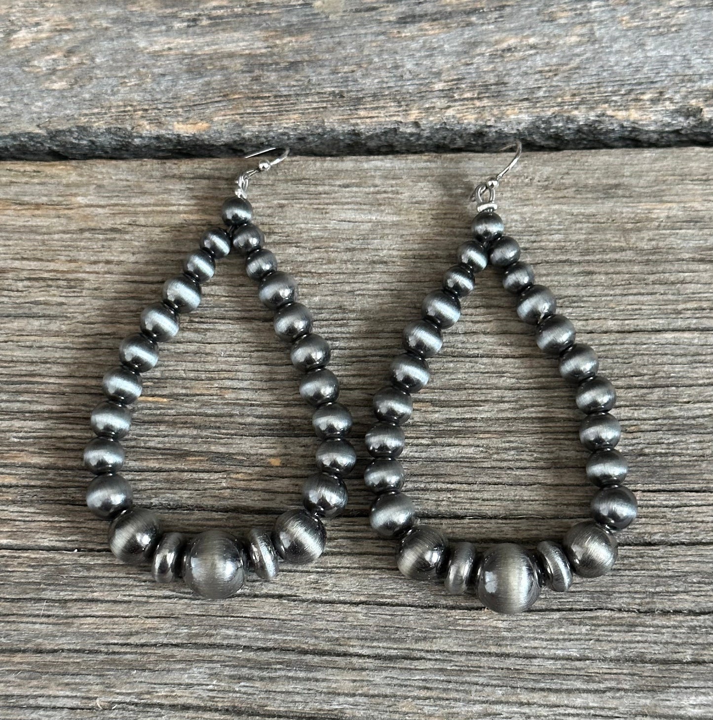 Gunmetal Navajo Pearl Earrings