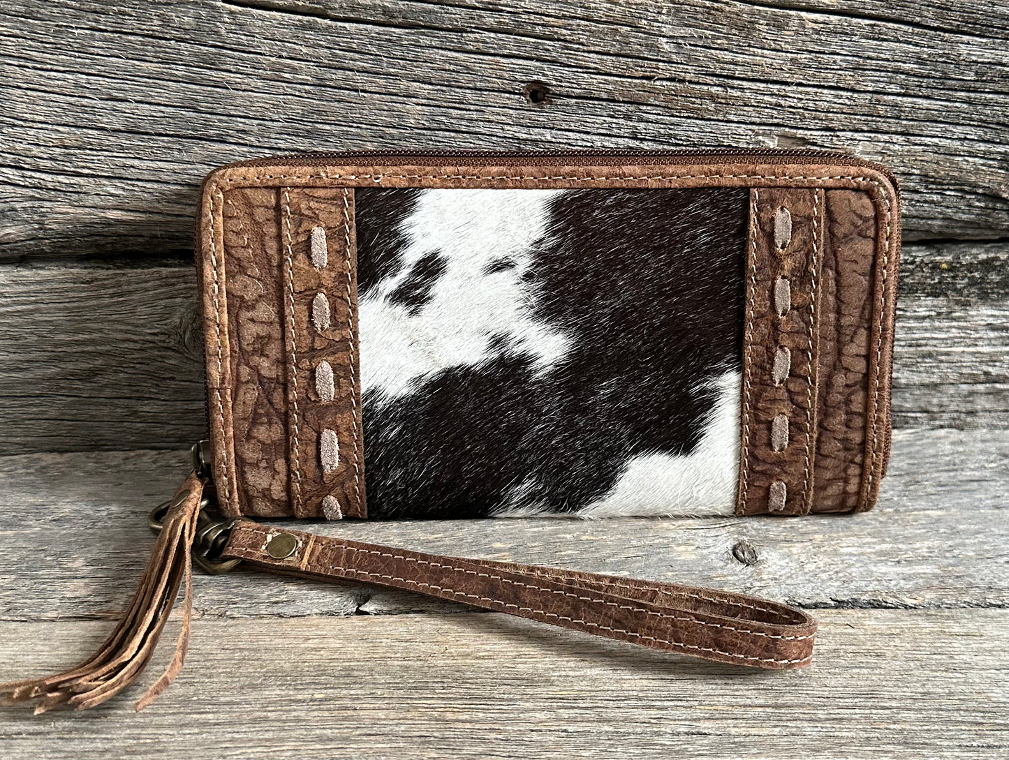 Buckstitch Cowhide Wallet