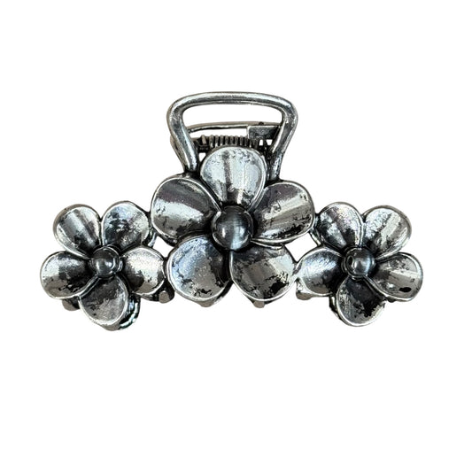 Gunmetal Navajo Pearl Floral Mini Claw Clip