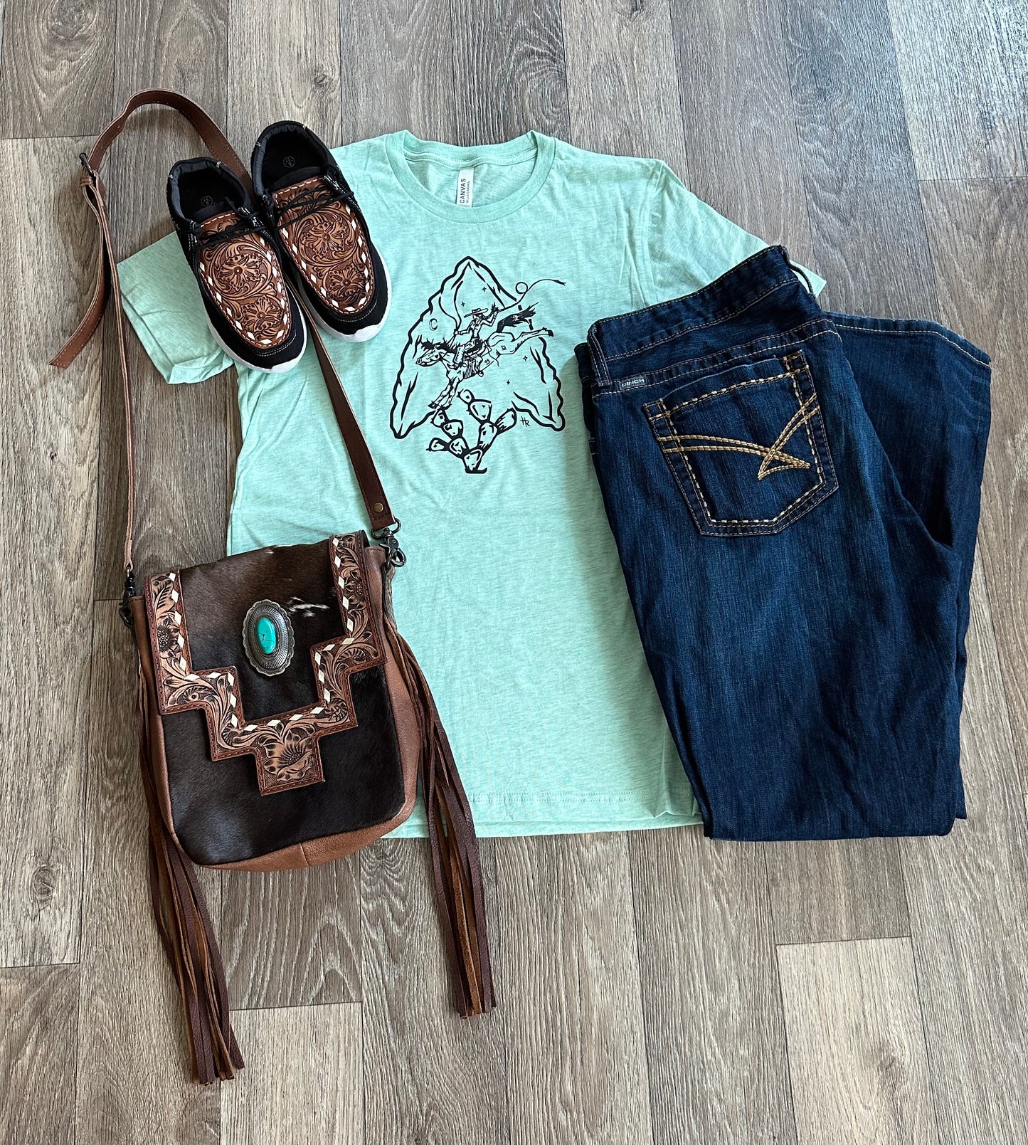 Heather Mint Arrowhead Cowgirl T-Shirt