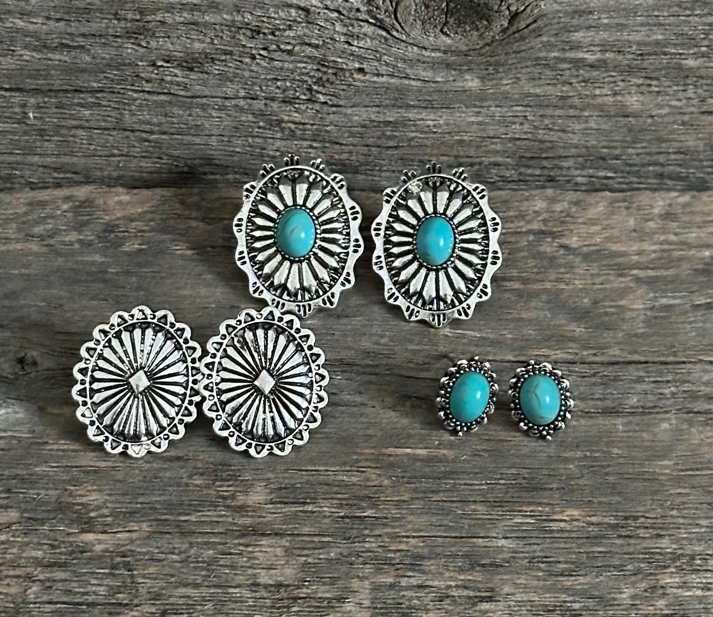 Turquoise Scalloped Concho 3 Pack Earrings