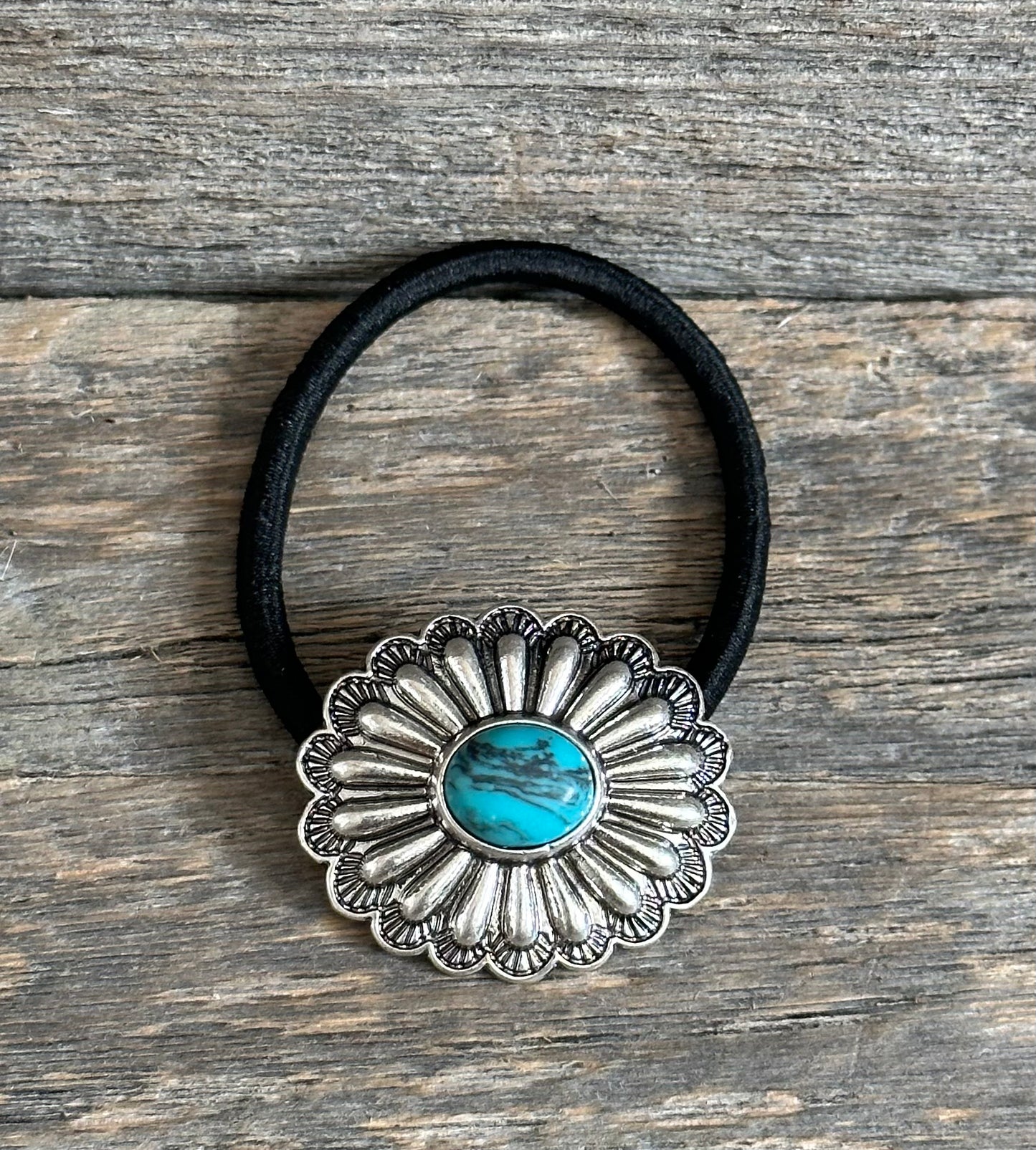 Turquoise Silver Scalloped Concho Hair Tie